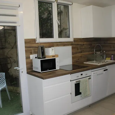 Climatisé Dans Un Quartier Très Calme